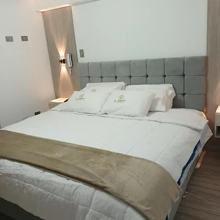 Hotel El Virrey Suite